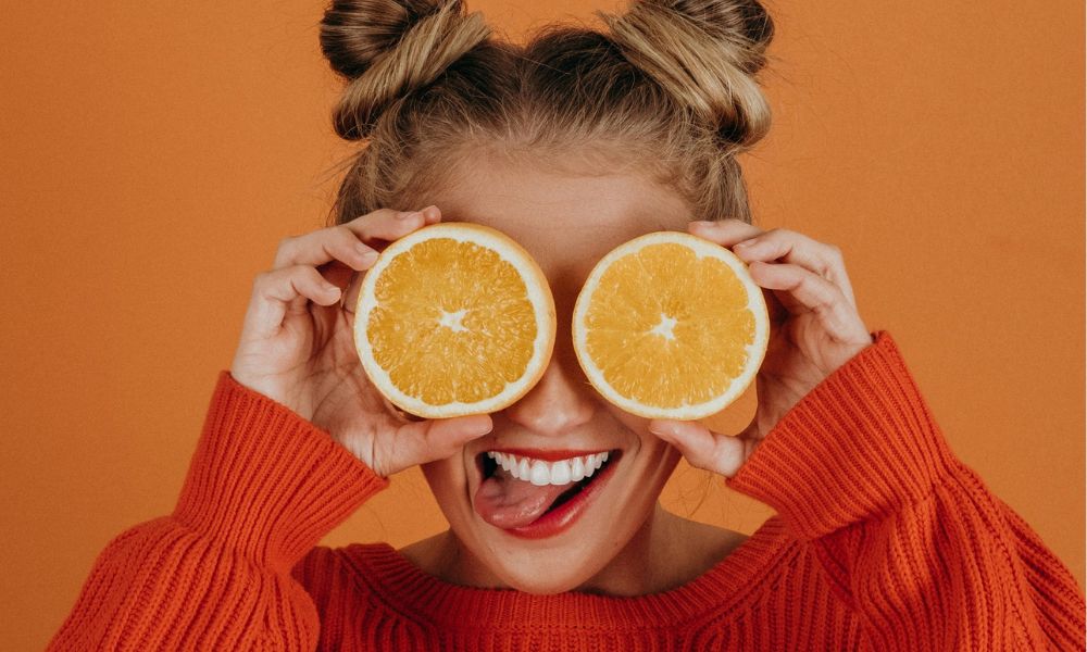 Začnite deň s pomarančom. Zasýti, podporí chudnutie a zdravú pleť